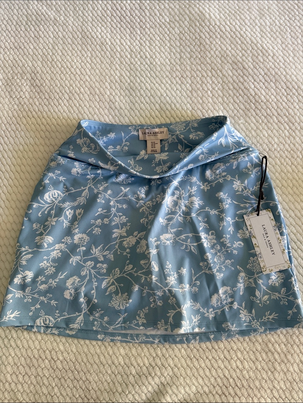 Laura Ashley Sky Blue Floral Mini Skort Set for Golf & Tennis -- NWT - Picture 3 of 10